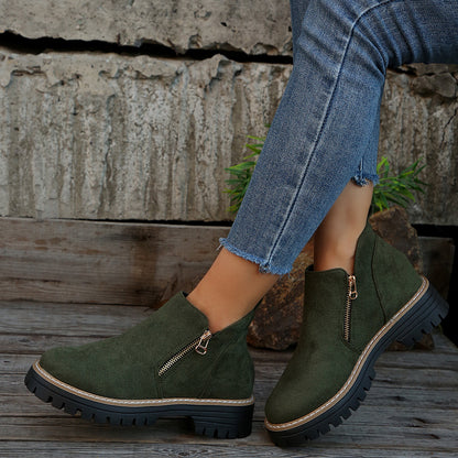Bottines tendance pour femme avec fermeture éclair latérale.