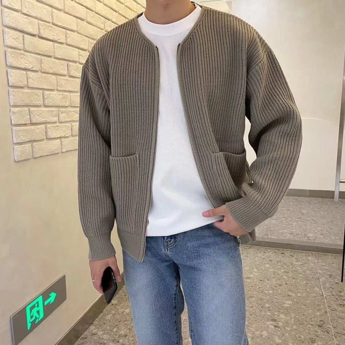 Cardigan homme tricoté avec fermeture zippée